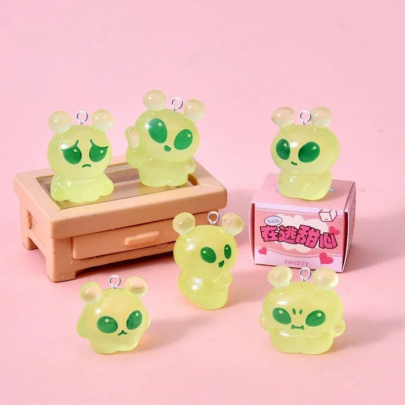 10Pcs Luminous Mini Green Alie - Art Craft Items recension och pris