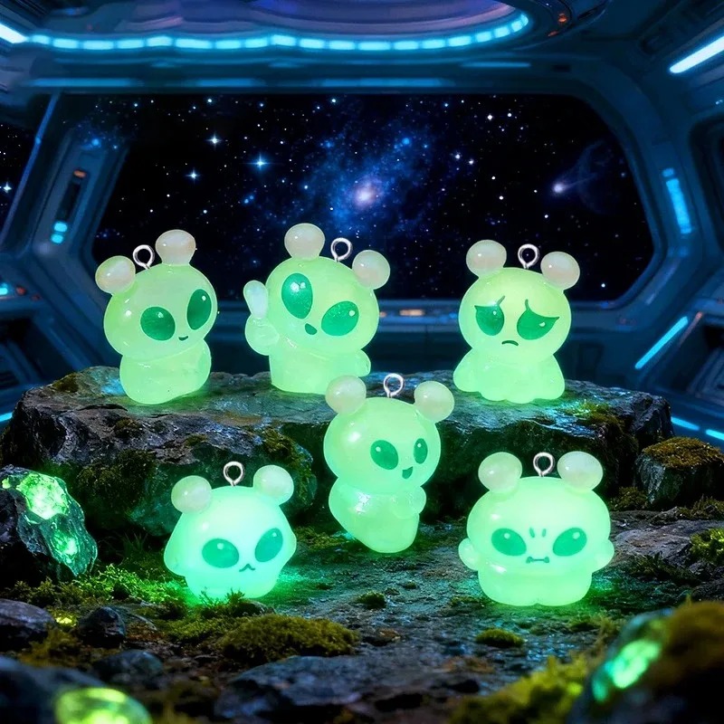 10Pcs Luminous Mini Green Alie - Art Craft Items recension och pris