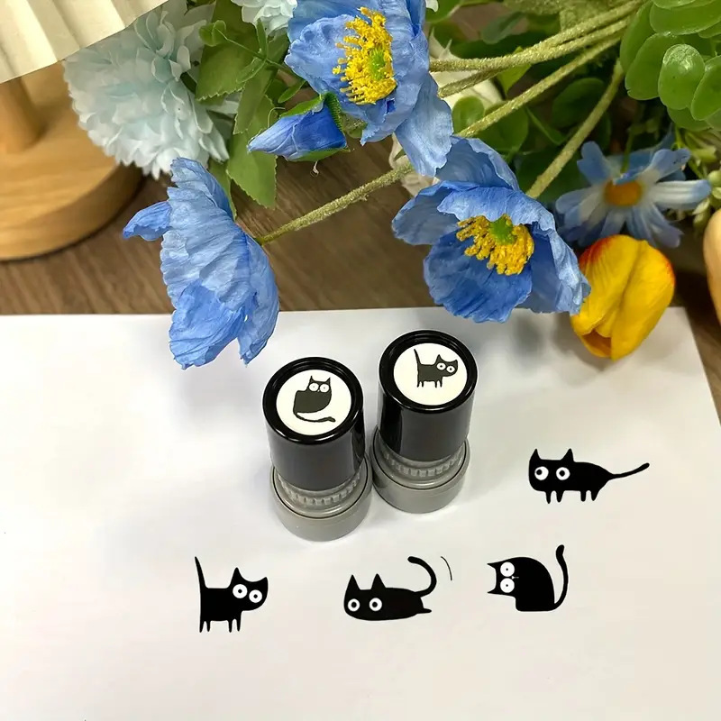 Adorable Tilted Neck Black Cat - Art Craft Cat recension och pris